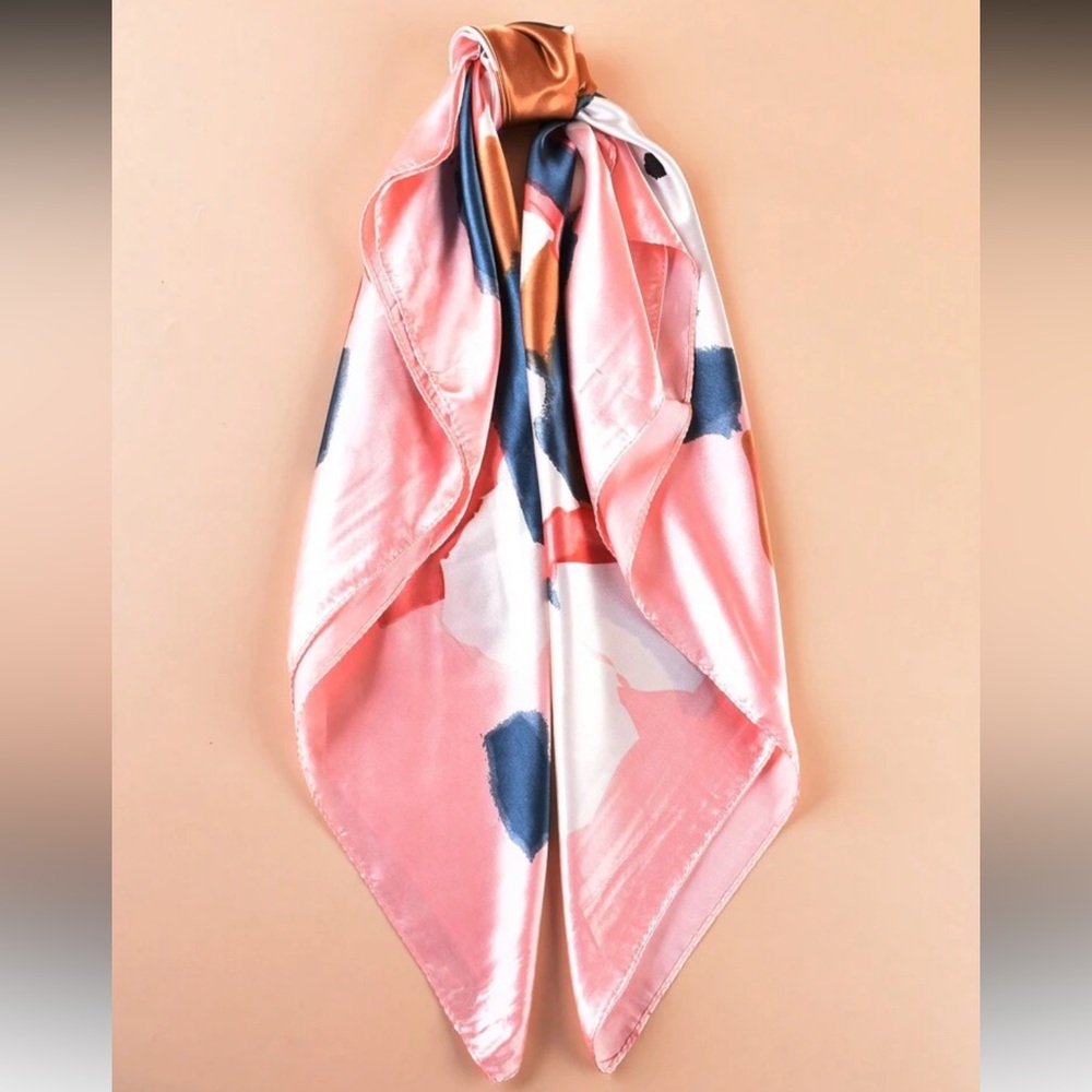 Abstract Multicolor Scarf - Picture 5 of 6
